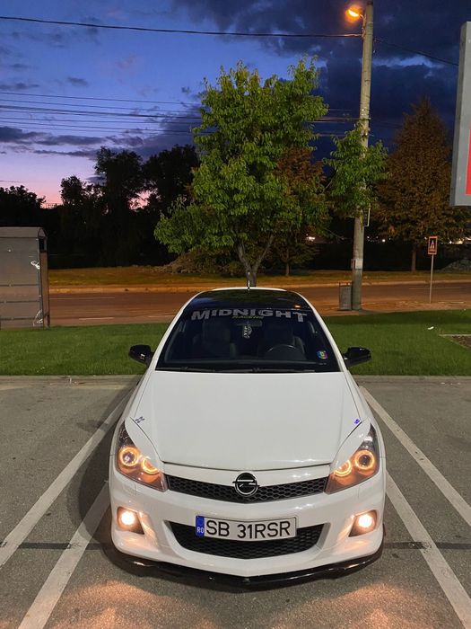 Opel Astra GTC /OPC