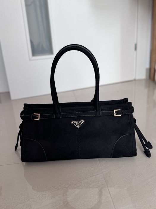 Geanta Prada piele intoarsa
