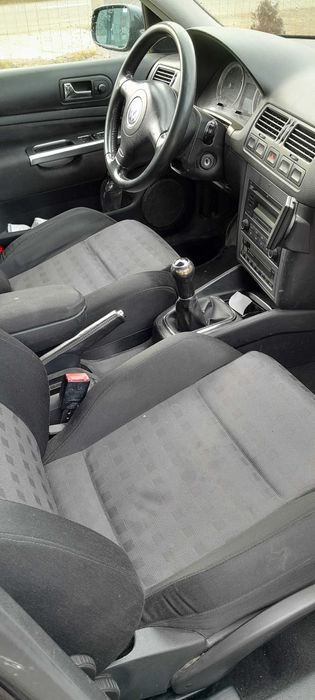 VW Golf 1.9 TDi * 05.2006 * Masina Intretinuta * Proprietar de 3 ani