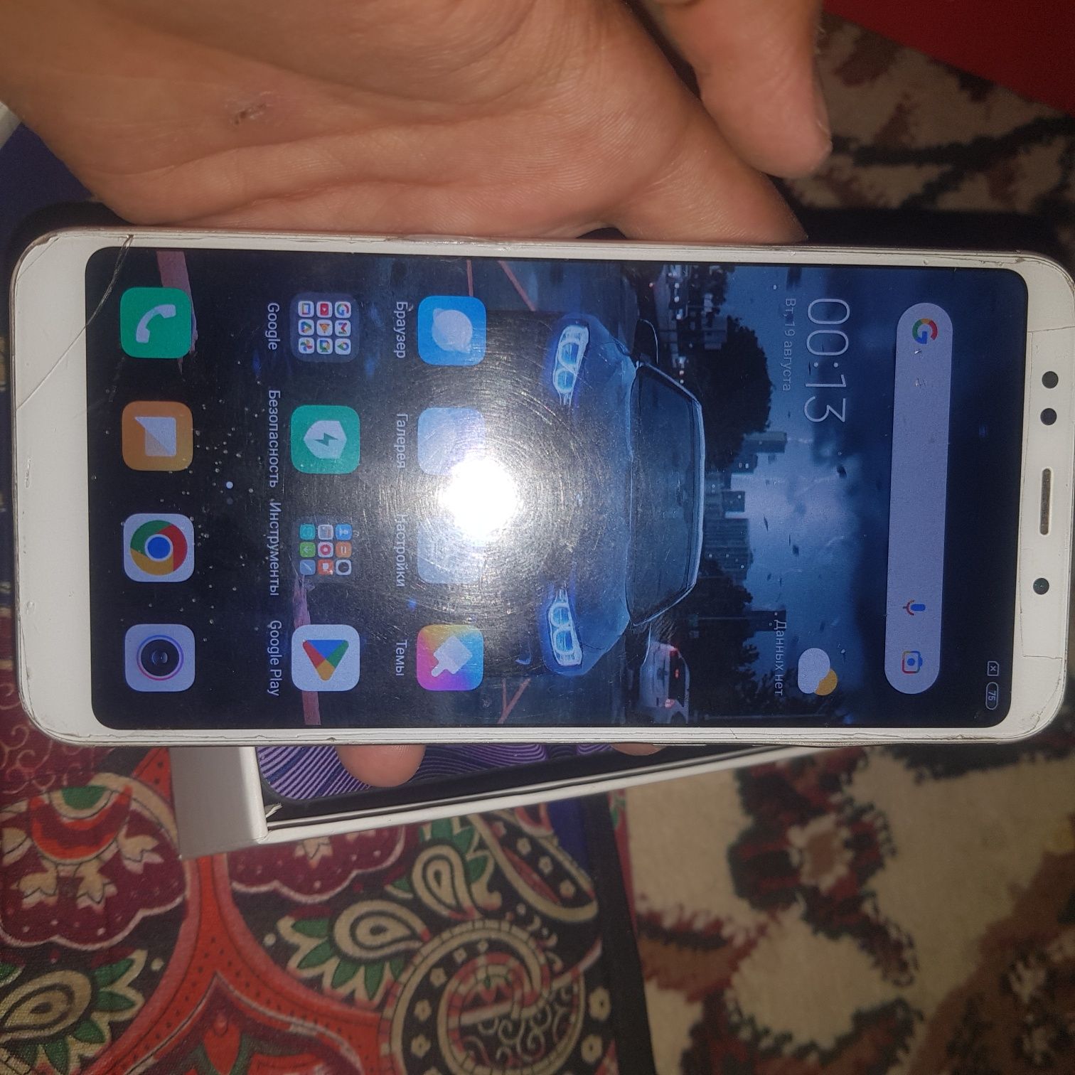 Redmi 5+ sotiladi