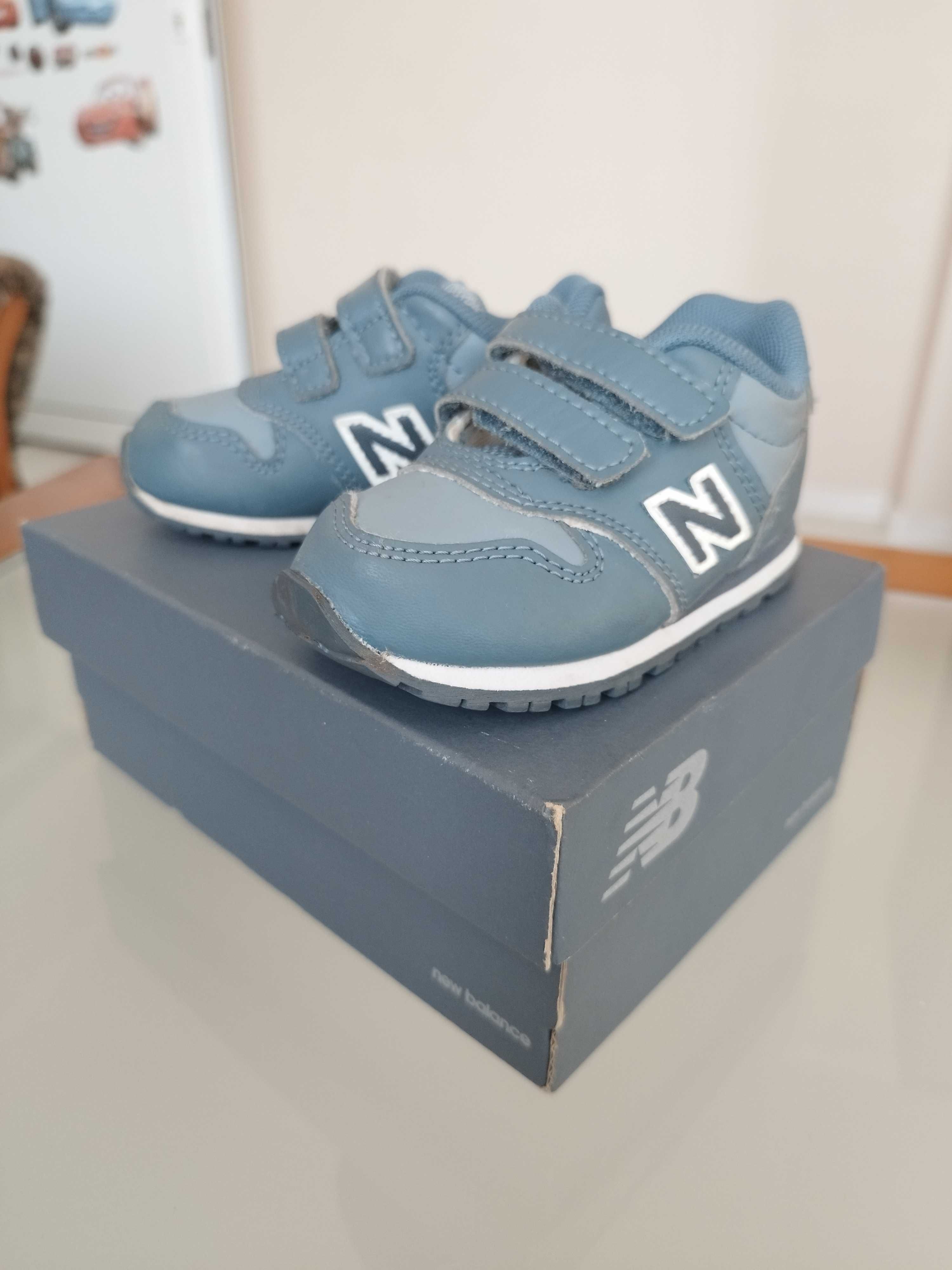 Маратонки New Balance, размер 21