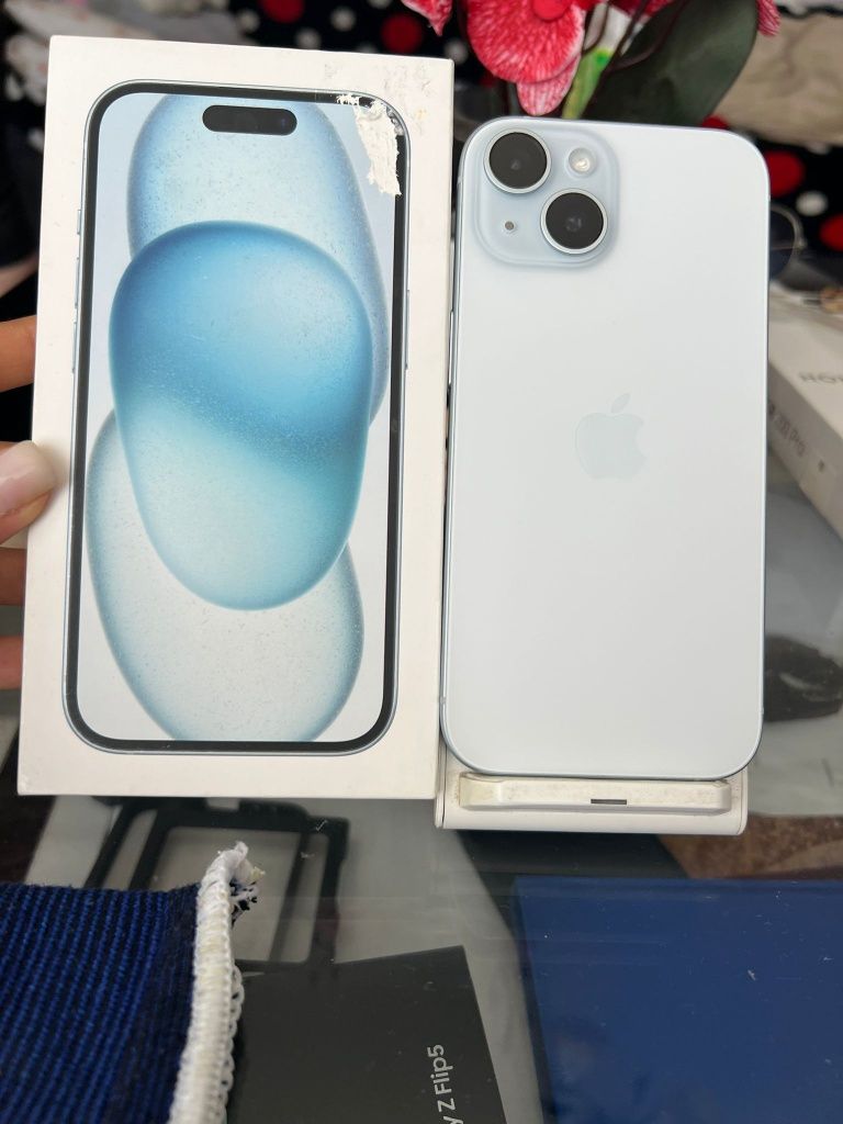 Vând schimb iPhone 15..impecabil