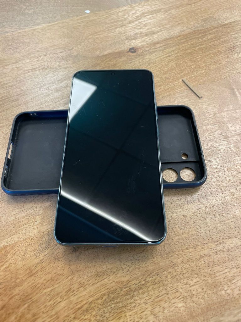 Samsung s22 plus rama zgâriata