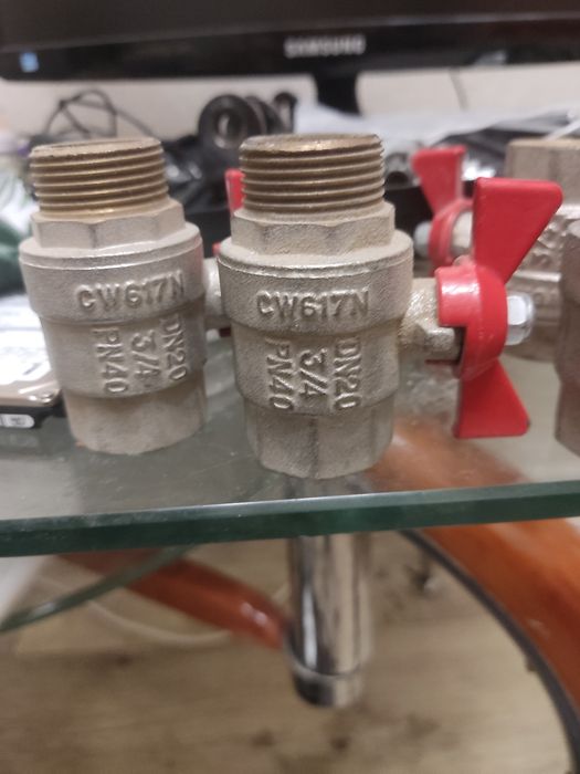 Продам краны шаровые