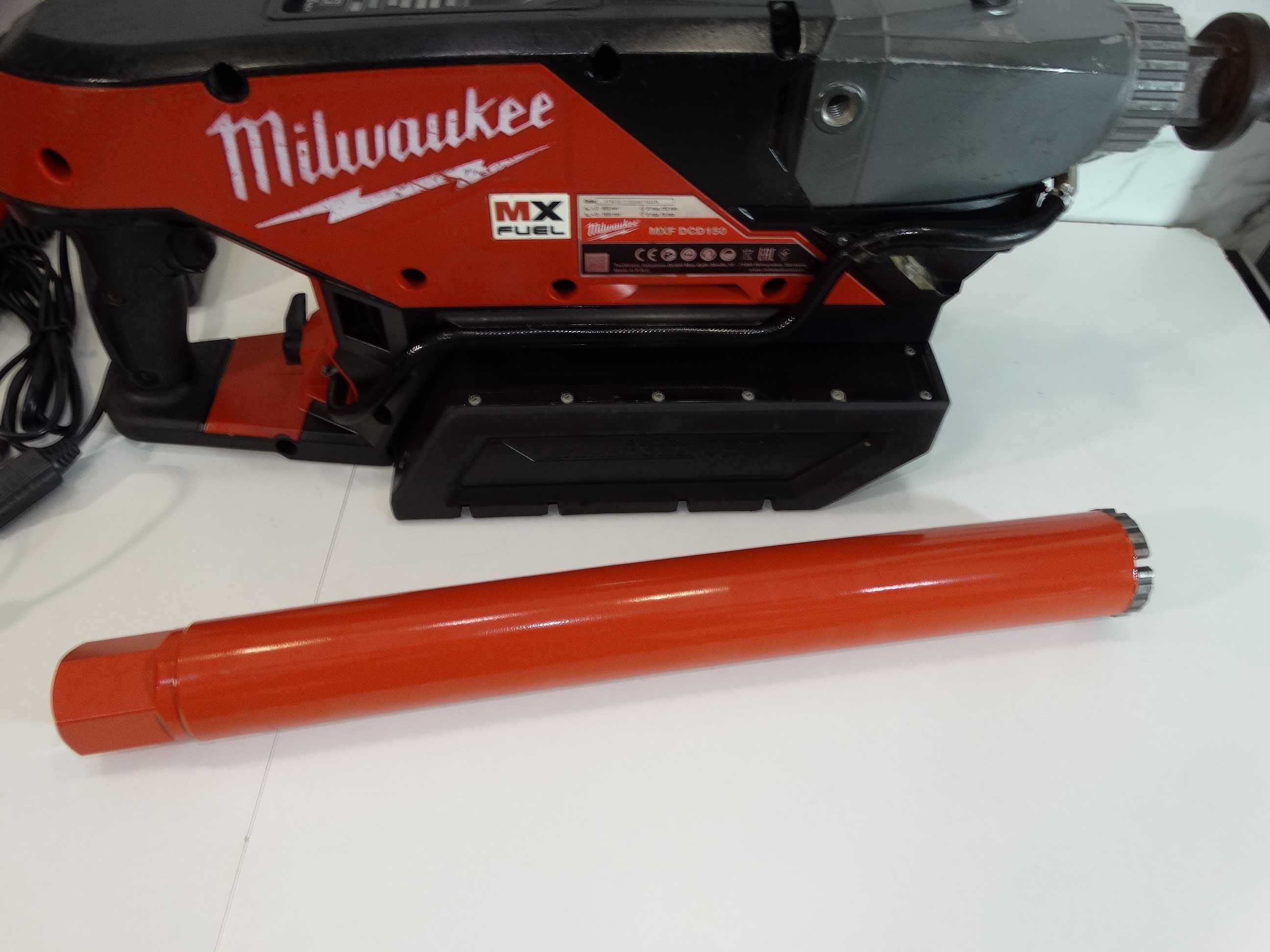 Milwaukee MXF DCD 150 / 2 x 6.0 Ah - Диамантено пробивна машина