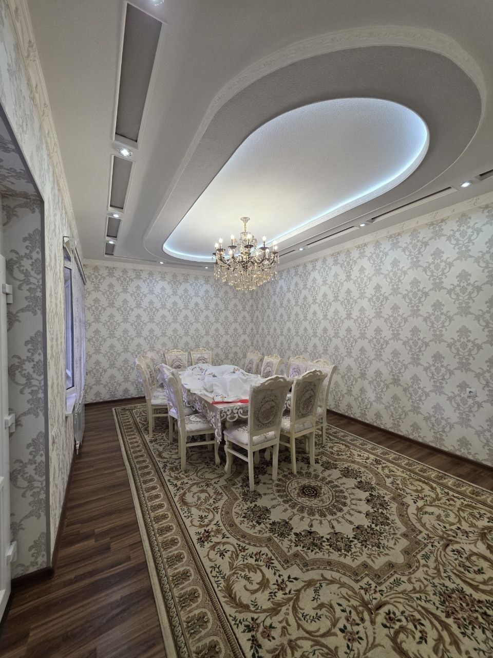 Fayizli xonadon  sotiladi