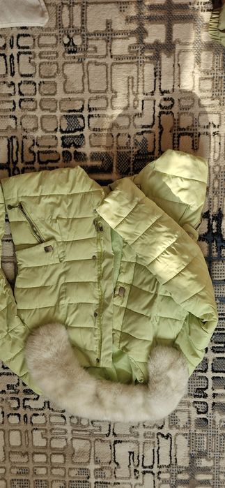 Kurtka s razmer ayollar uchun