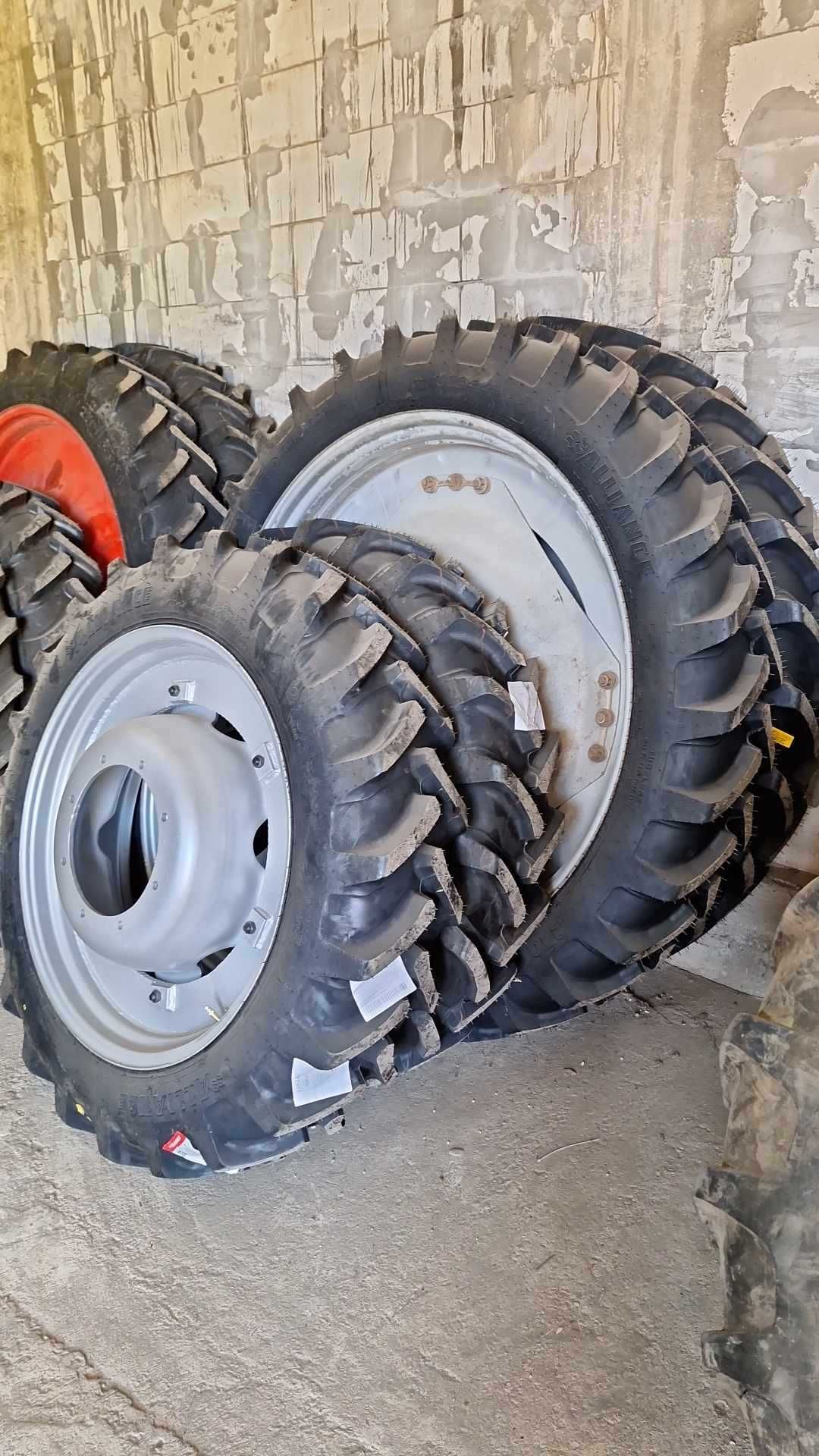 Roti Tehnologice inguste fixe reglabile pentru orice Tractor