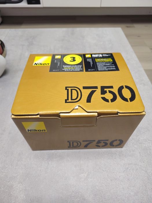 Nikon D750 Aparat Foto DSLR 24MP CMOS Body