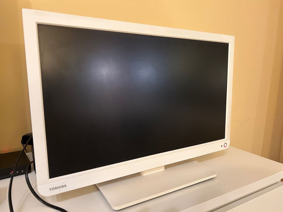 LED телевизор Toshiba 22" модел 22L1334