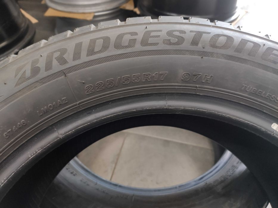 4бр Зимни Гуми 225 55 17 - Bridgestone Runflat