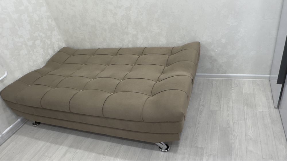 Продам диван книжка.