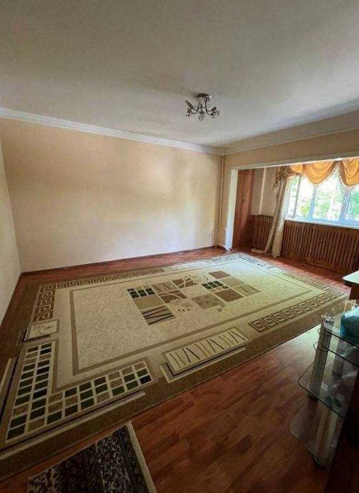 Срочно продается квартира 2/2/9 Юнусабад 11,  вдоль дороги