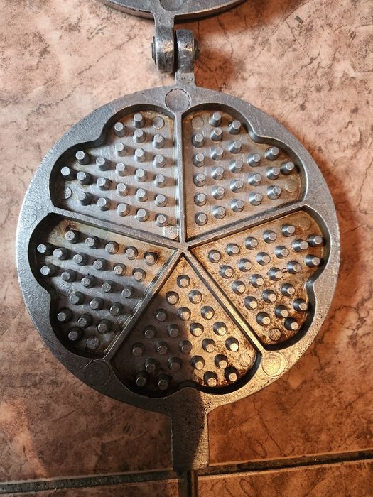 Форма для выпечки печенья (грибочки).