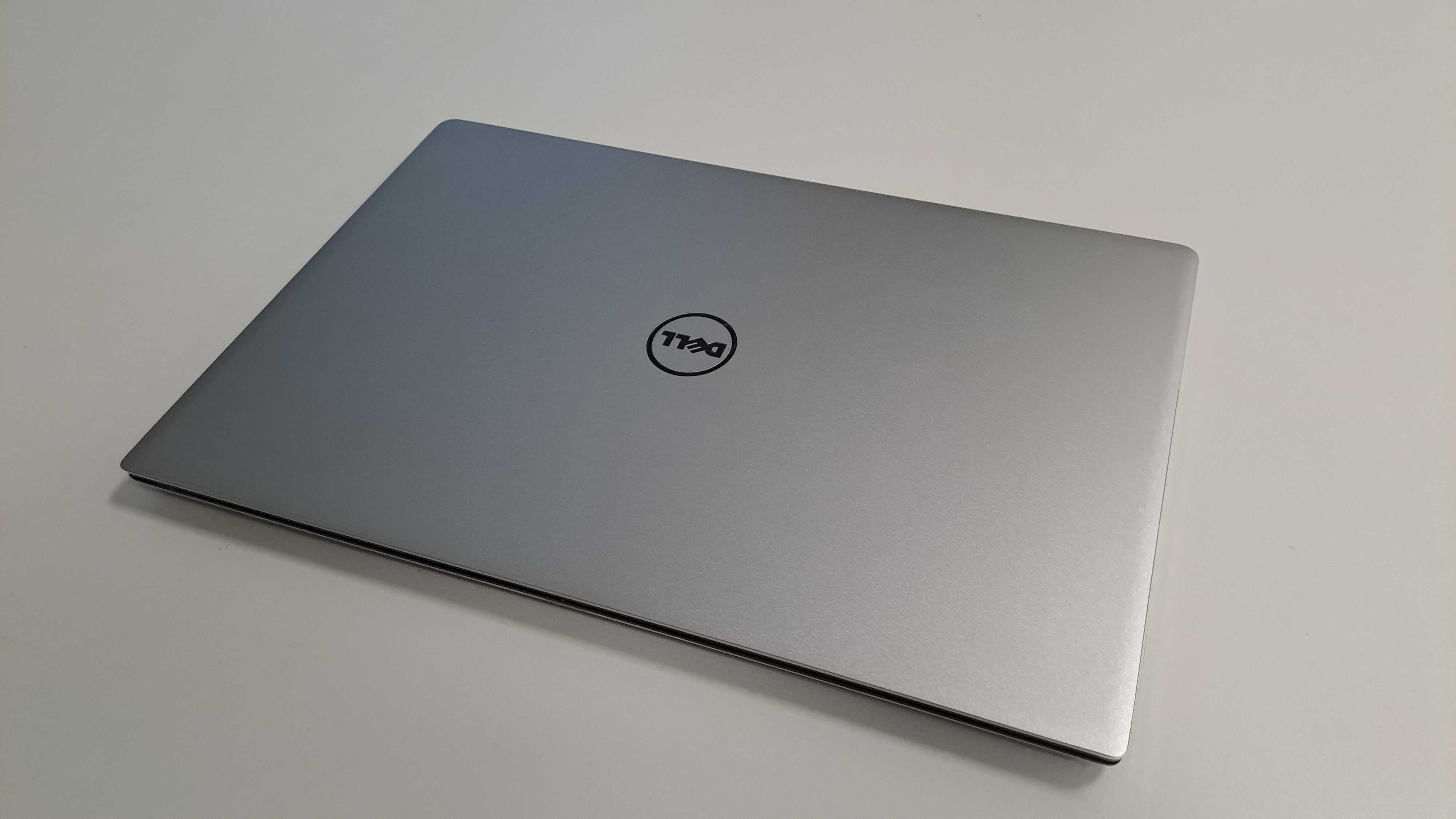 Dell XPS 13 / i5 / 256 SSD FHD 13.3" IPS
