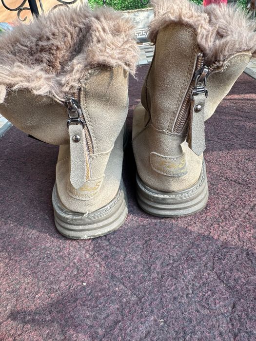 Sotiladi Ayollar etigi