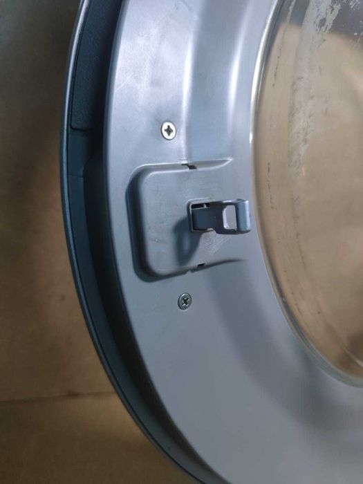 hublou,usa Masina de spalat LG F2J5WN7S