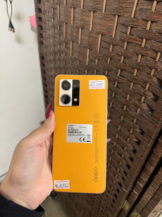 Смартфон Oppo Reno 7