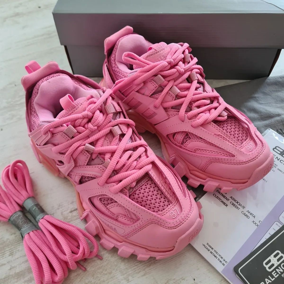 Balenciaga Track - video/ size 36-40/full pack