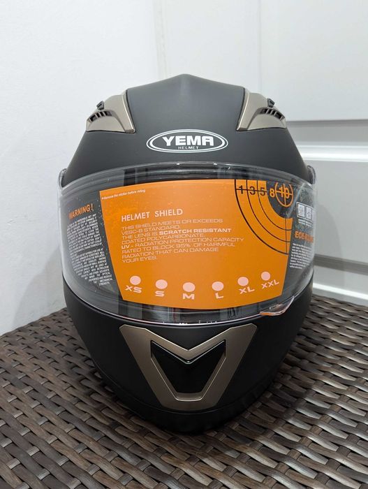 Casca moto Yema, marime L - cu ochelari de soare, full face