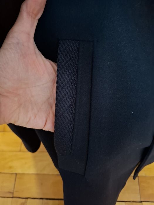 Palton barbati nepurtat