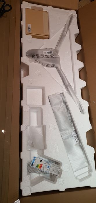 Samsung 49" ( C49HG90DMU) монитор за компютър