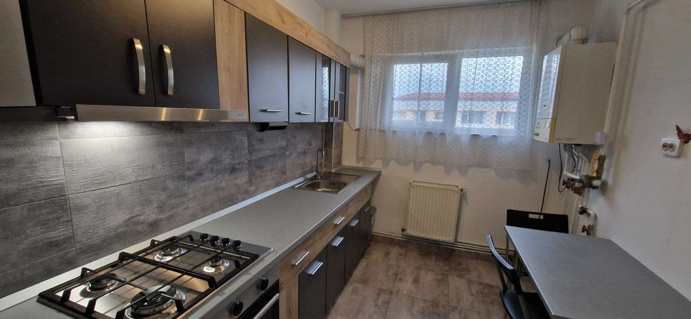 Inchiriez Apartament 2 camere ultra central zona Dacia