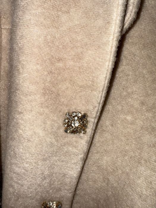 Бежово палто Avin