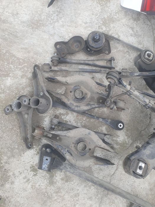 Punte grup planetara fuzeta stanga dreapta spate brat bascula BMW F34