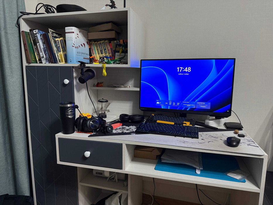 Компьютерный стол