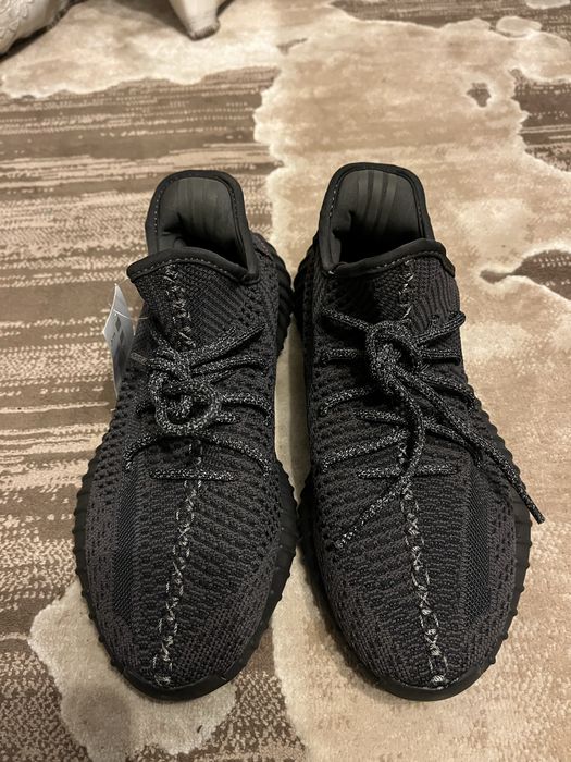 Yeezy 350 V2 Boost, 41 1/3, noi cu eticheta