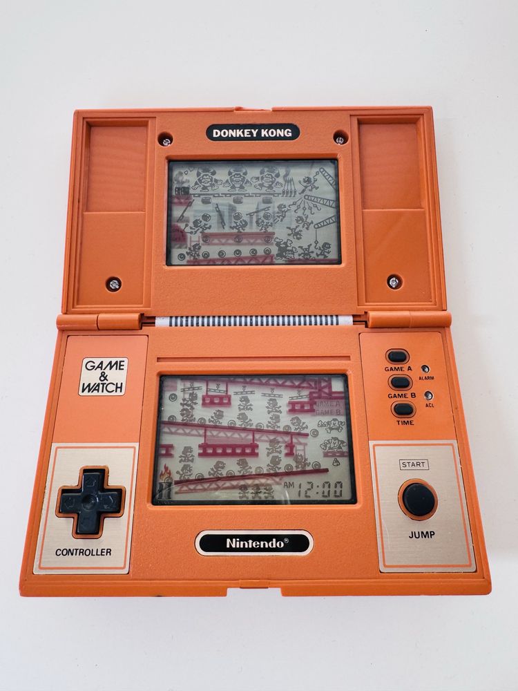Колекционерска игра на Nintendo Game&Watch - Donkey Kong