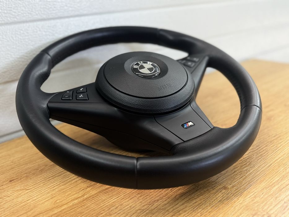 М волан за бмв 5та серия Е60/Е61  за кола със СТАРТ/СТОП