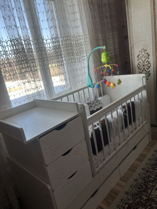 Детская кроватка