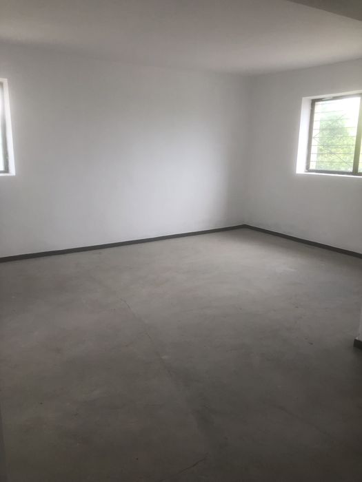 Spatiu comercial