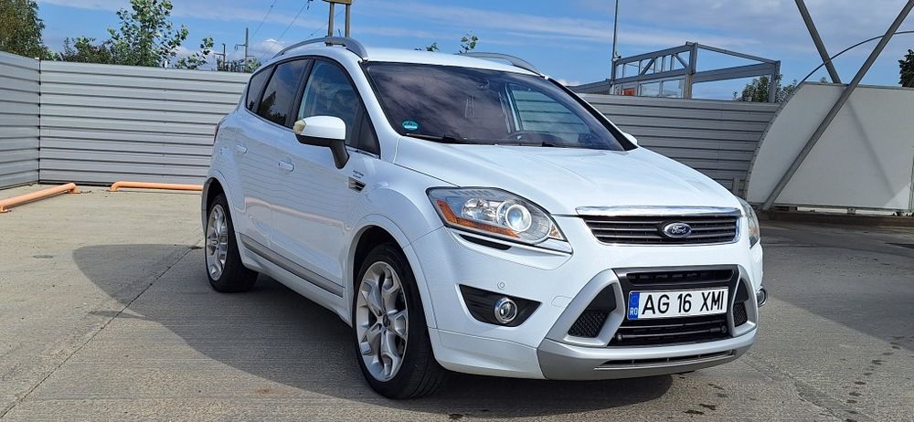 Ford Kuga Titaniu