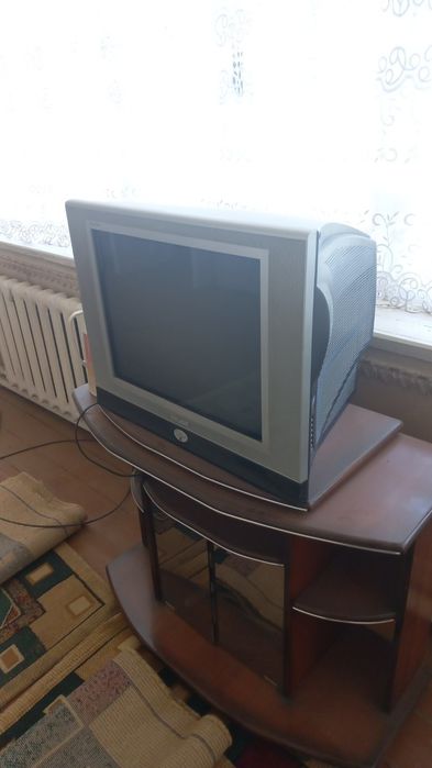 Roison телевизор с подставкой