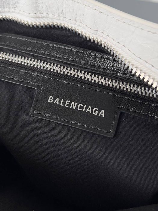 Geanta Balenciaga Neo Cagole