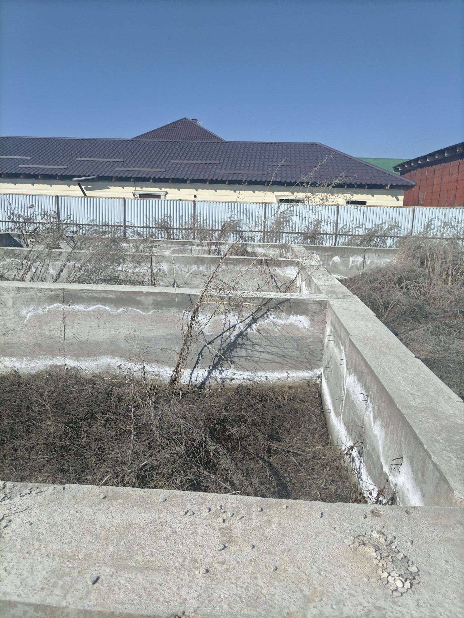 Прадается участок