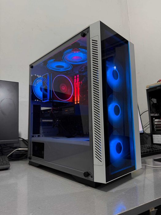 O'yinlar uchun Kuchli DDR5 Kompyuter