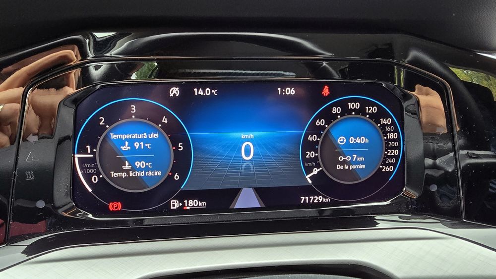 Volkswagen Golf 8 - 2.0 TDI