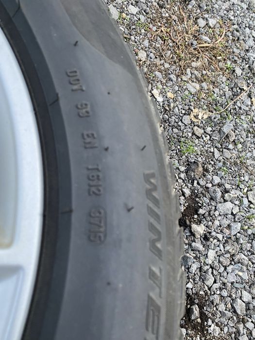 Jante aliaj 5x120 bmw x1 x3 cu anvelope de iarna 225 55 17