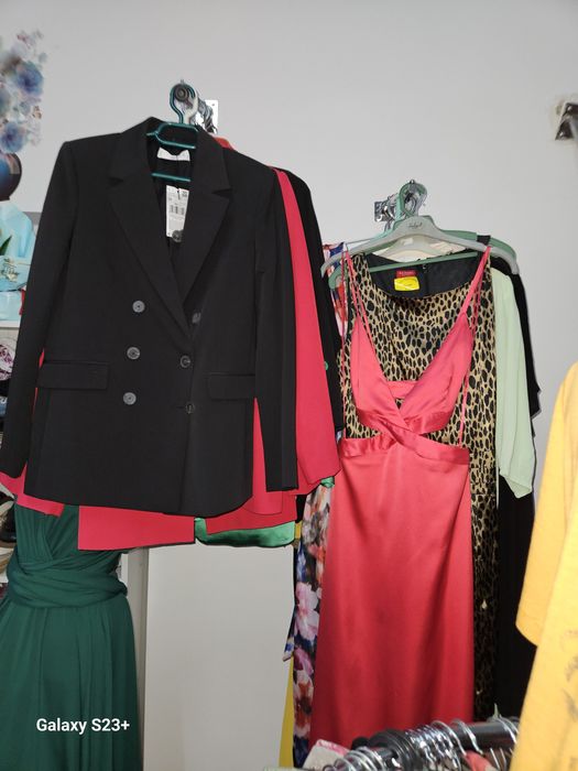 Haine outlet noi, en-gros, cu etichetă, branduri de top, 90 lei/buc.