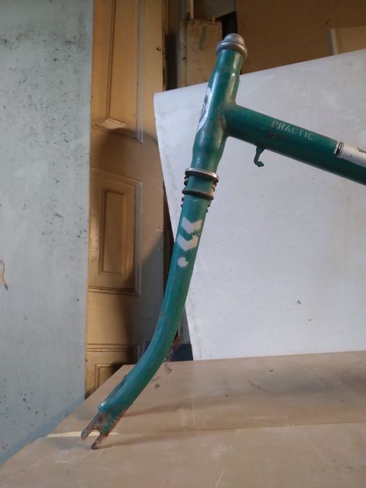 Cadru practic pegas practic