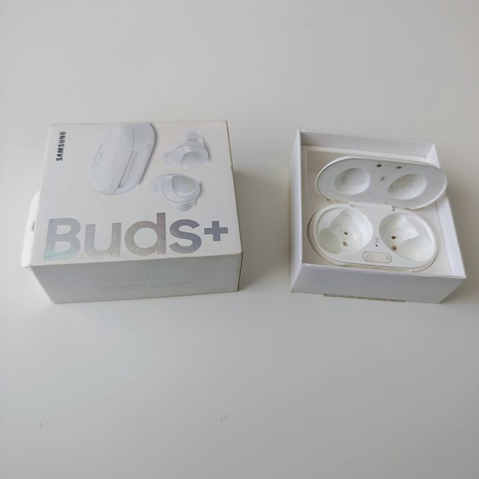 Кутия за зареждане charging case за Samsung Galaxy buds +