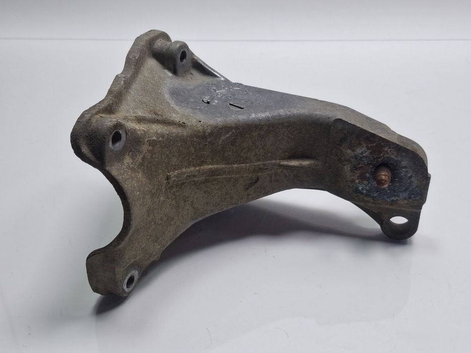 Suport motor dreapta VOLKSWAGEN CADDY II Box 9K9A 1995 - 20041.9 SDI A