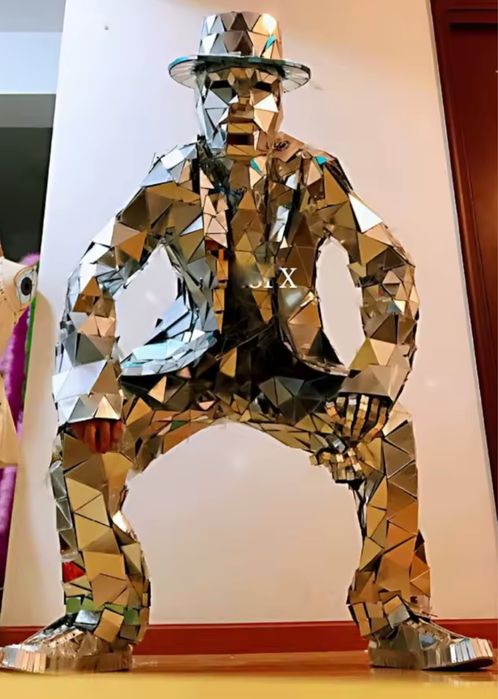 Gentlemanul Auriu / argintiu Piesa care atrage toate privirile!