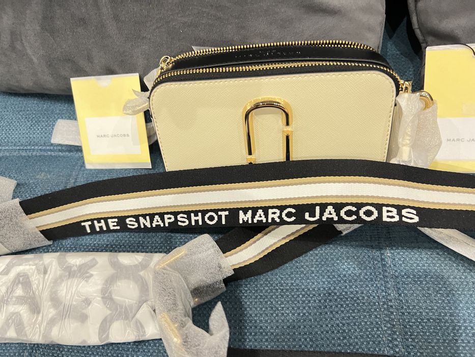 Mark Jacobs The snapshot camera bag.100%ориг.Със сериен номер,етикети!