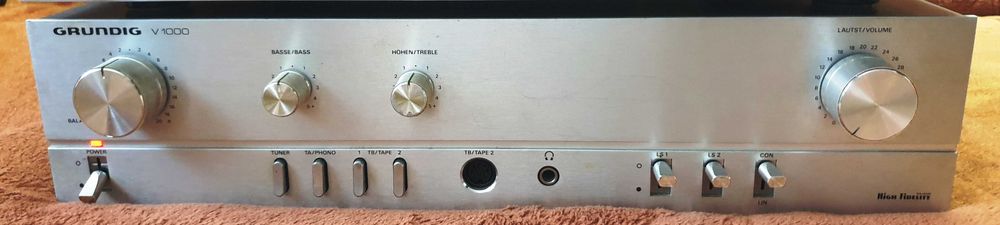 Grundig T1000 tuner si Grundig V1000 statie