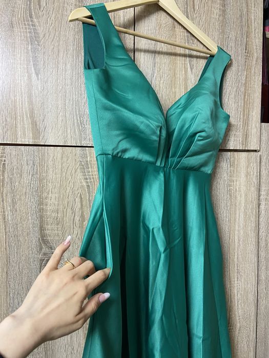 Rochie de seara, lunga.